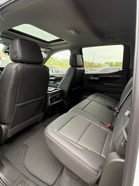 New 2026 GMC Sierra 1500 Denali w/ Denali Reserve Package AWD/4WD image 17