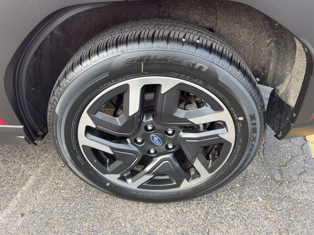 Certified 2025 Subaru Forester Premium image 10