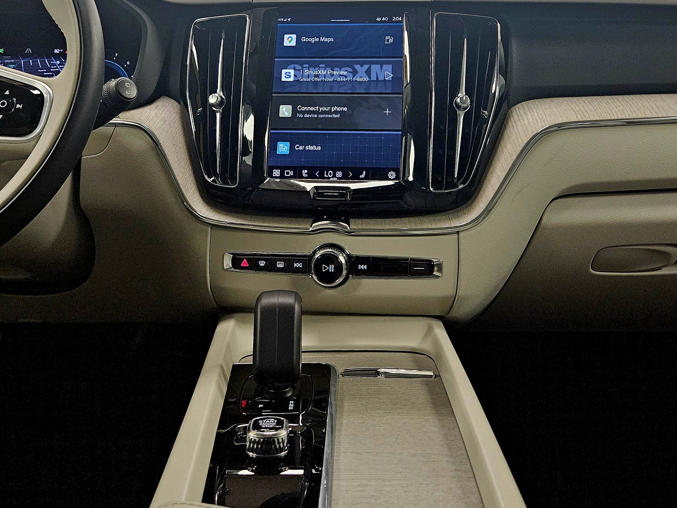 Used 2023 Volvo XC60 B5 Plus w/ Climate Package AWD/4WD image 13