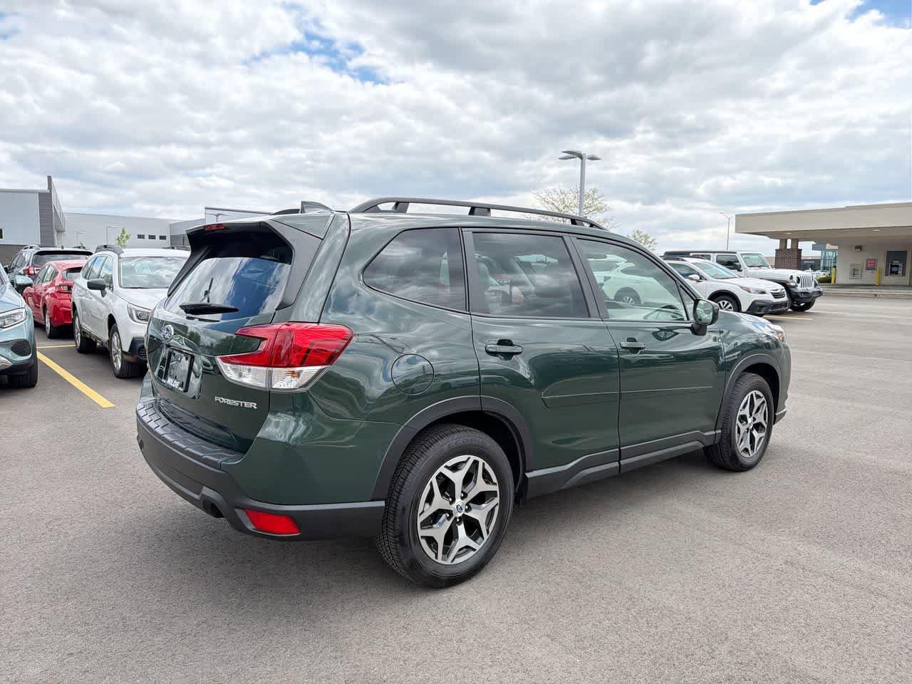 Certified 2023 Subaru Forester Premium AWD/4WD image 13