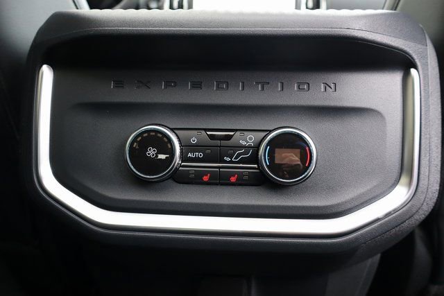 New 2026 Ford Expedition Platinum w/ Driver's Package image 41