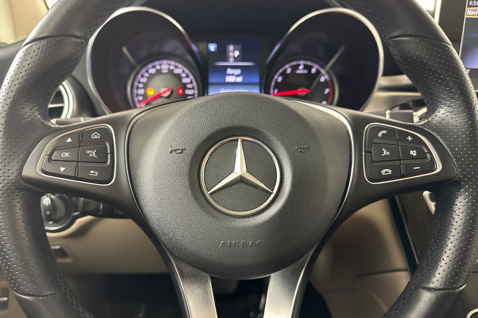 Used 2019 Mercedes-Benz GLC 300 image 21