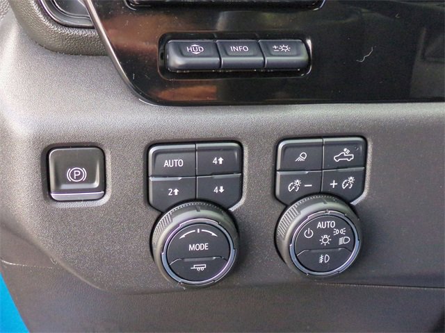 Certified 2022 Chevrolet Silverado 1500 ZR2 w/ Technology Package image 18