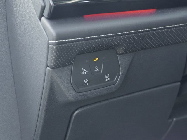 Used 2025 Volkswagen Atlas SEL Premium R-Line image 30