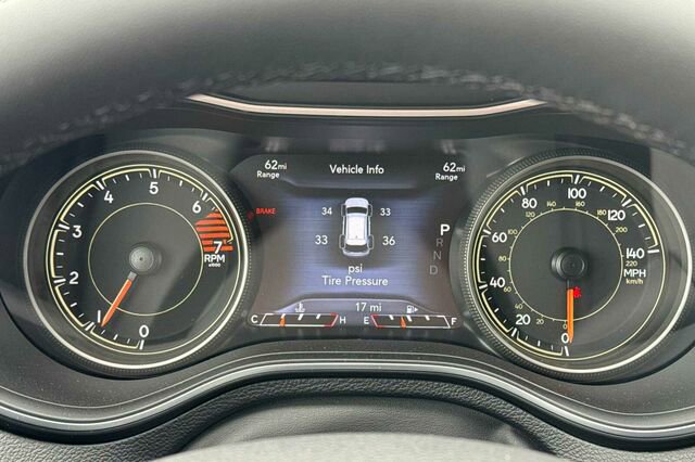 New 2023 Jeep Cherokee Altitude Lux w/ Lux Elite Package image 25