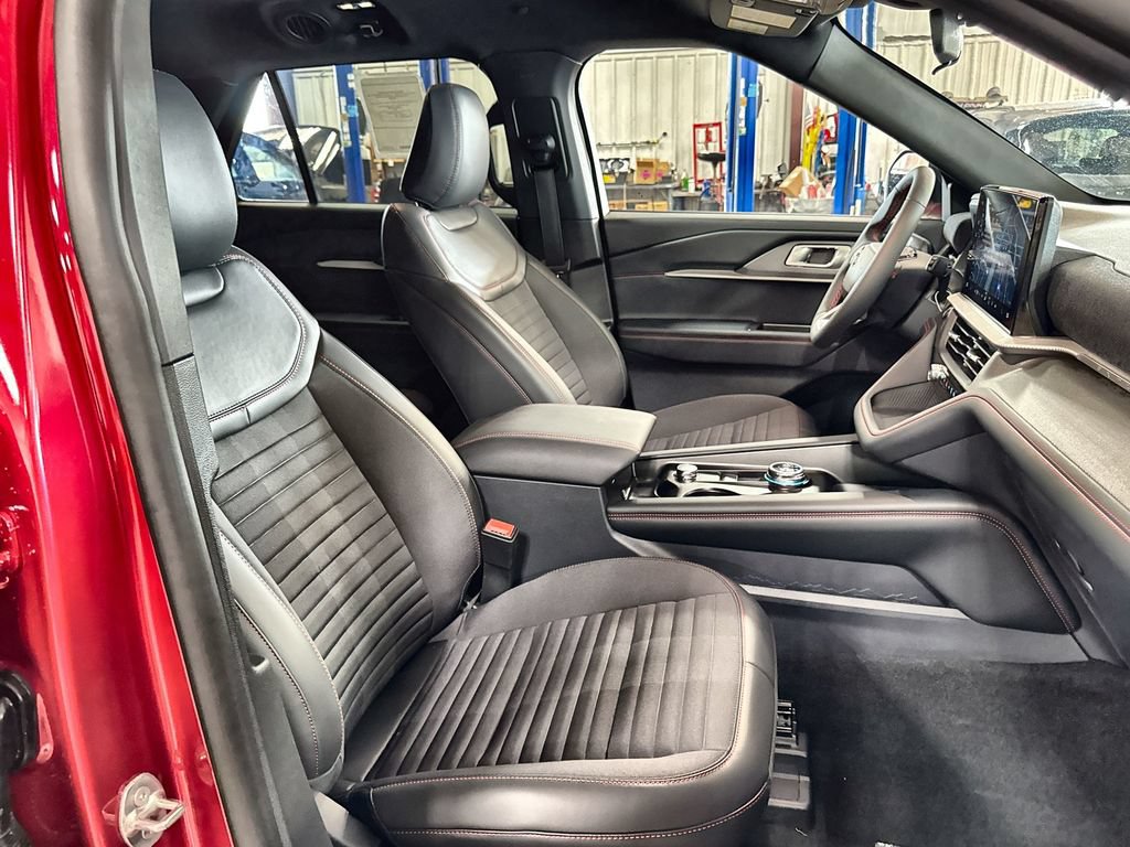 New 2026 Ford Explorer ST-Line RWD image 32