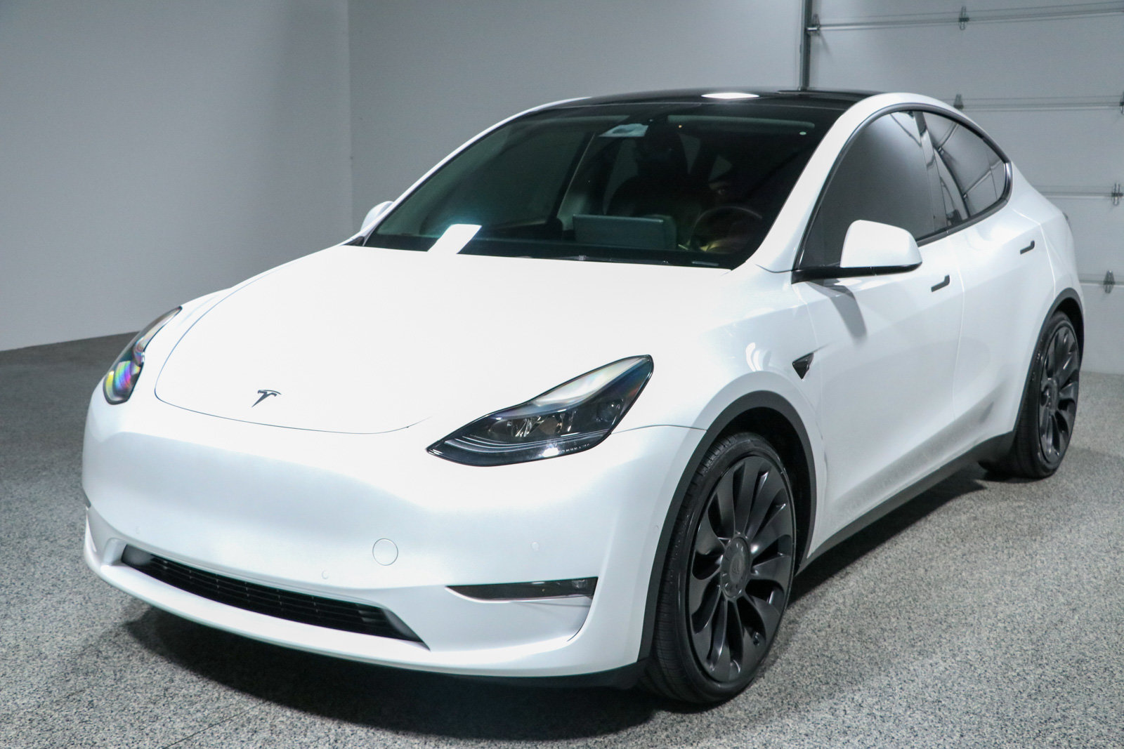 Used 2022 Tesla Model Y Performance AWD/4WD image 26
