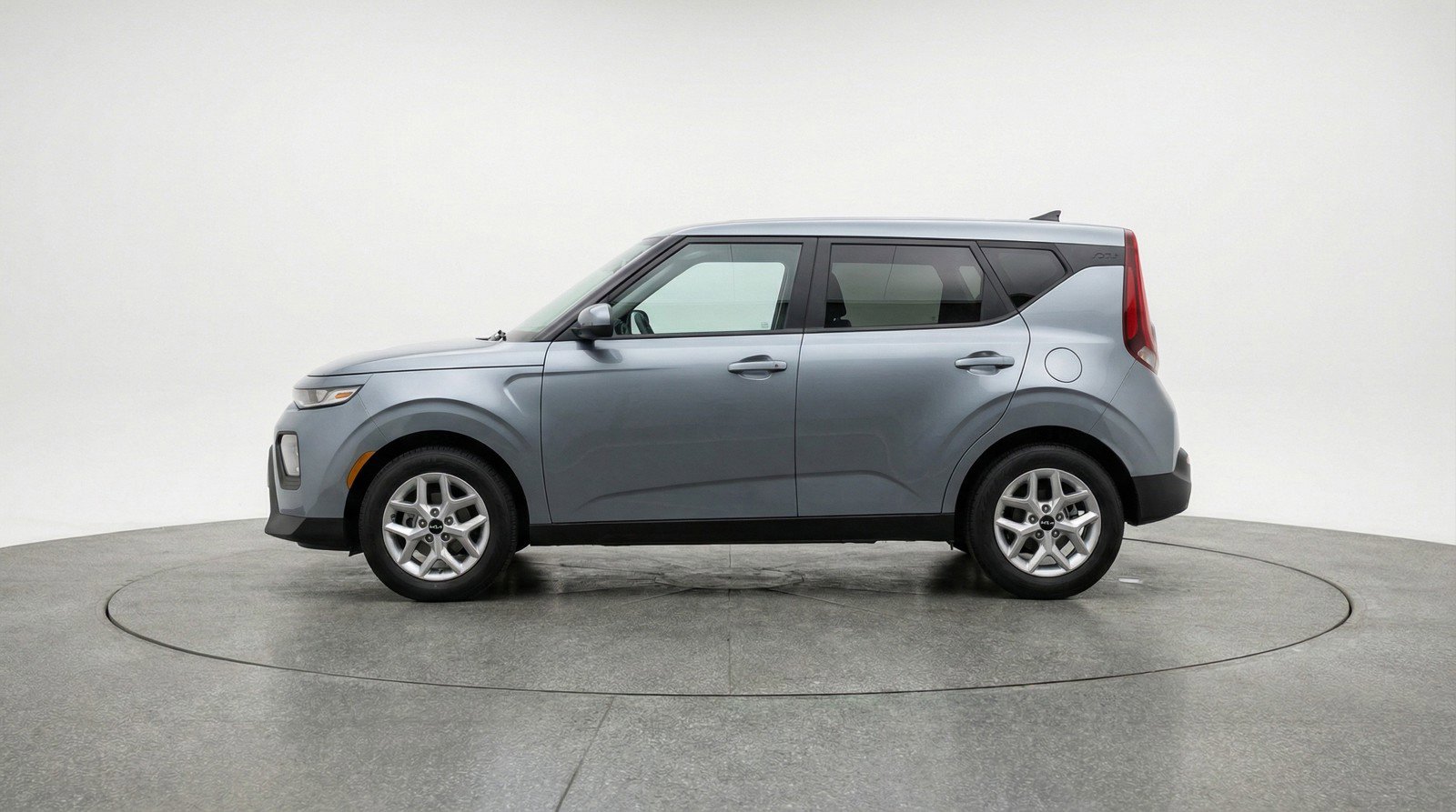 Used 2025 Kia Soul LX w/ LX Technology Package image 5