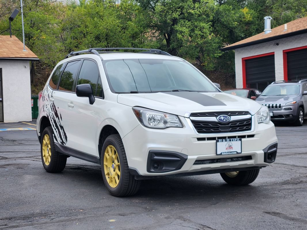 Used 2018 Subaru Forester 2.5i w/ Alloy Wheel Package AWD/4WD image 3