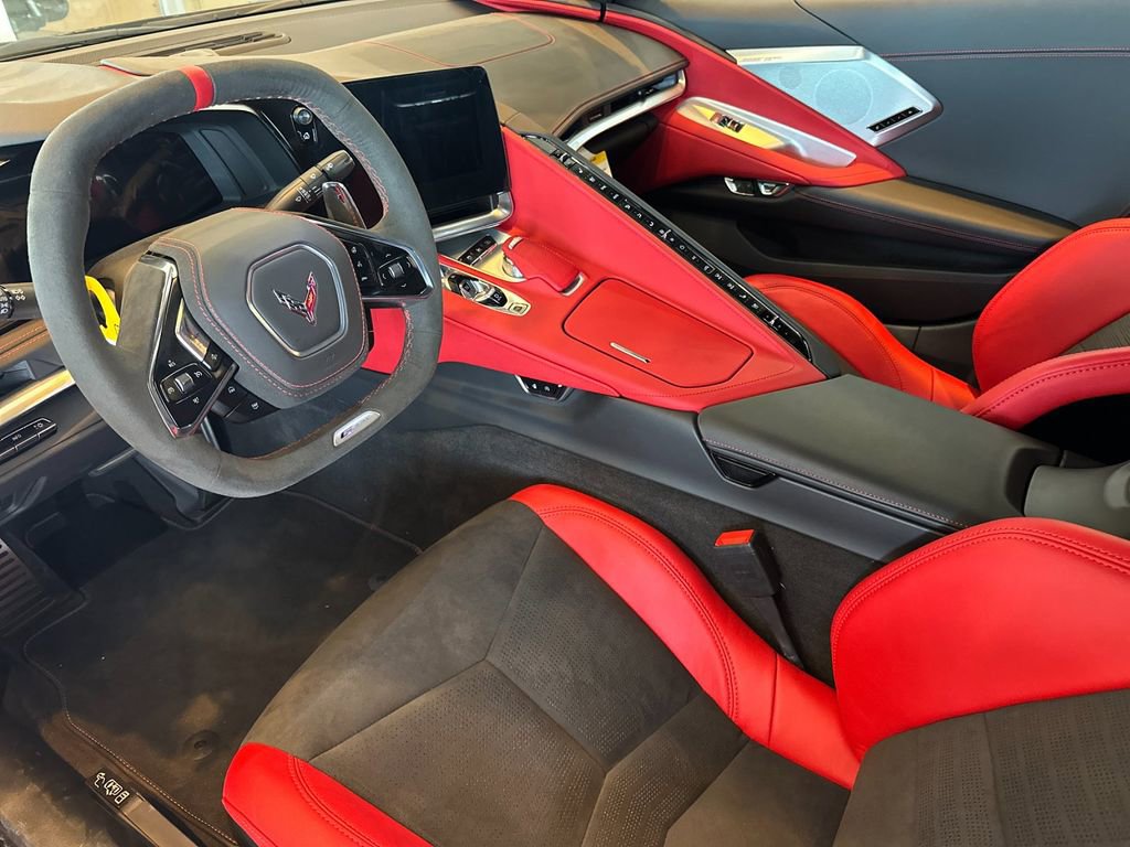 New 2025 Chevrolet Corvette E-Ray AWD/4WD image 9