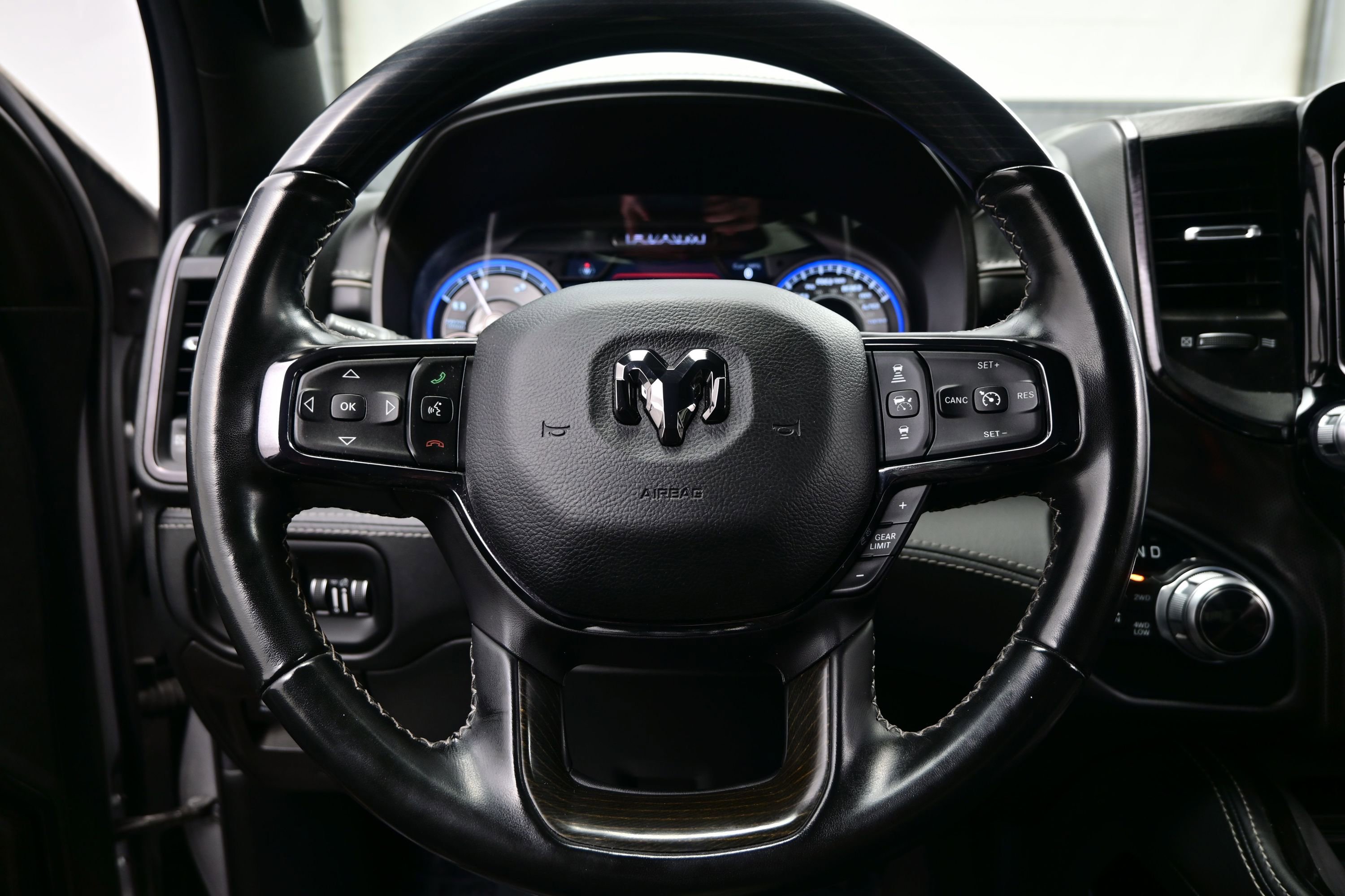 Used 2022 RAM 1500 Limited AWD/4WD image 23
