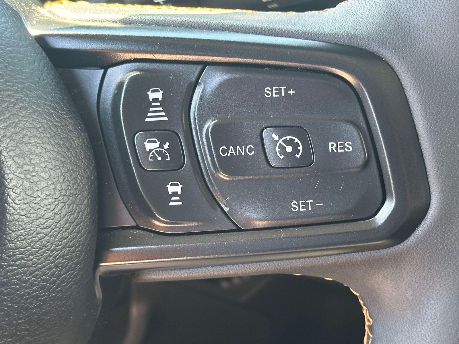 Used 2024 Jeep Wrangler Unlimited AWD/4WD image 22