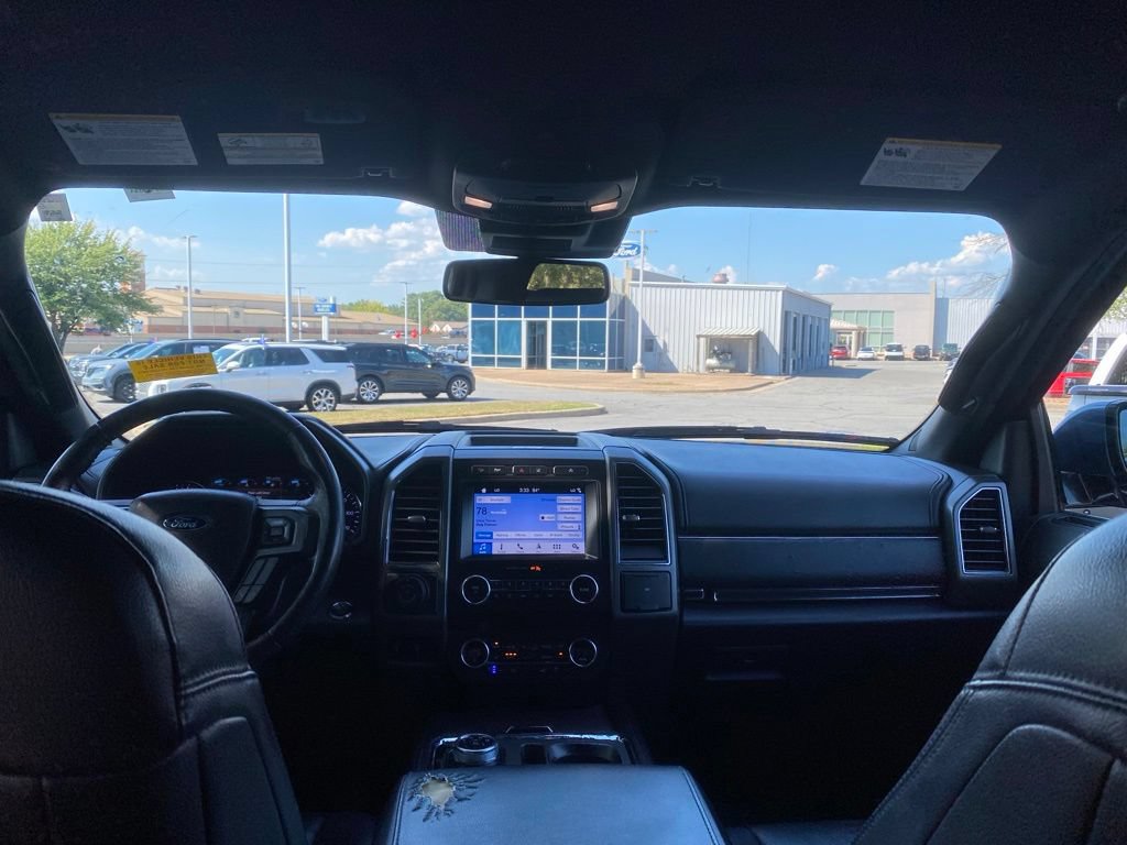 Used 2019 Ford Expedition Max XLT w/ Equipment Group 202A AWD/4WD image 31