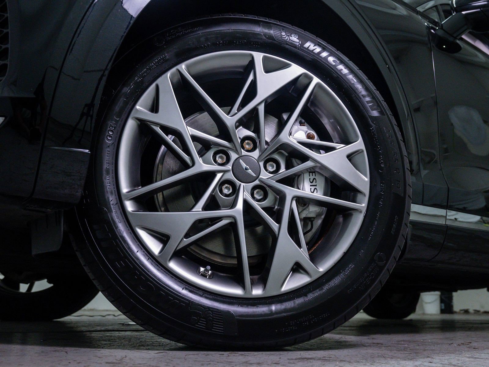 Used 2024 Genesis GV70 2.5T w/ Advanced Package AWD/4WD image 6