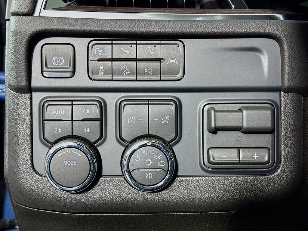 New 2026 Chevrolet Tahoe Premier AWD/4WD image 10