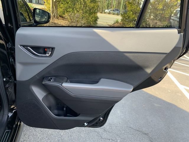 Used 2025 Subaru Crosstrek 2.5i Limited w/ Popular Package #4A image 11