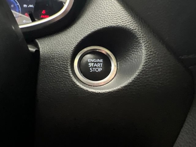 Used 2023 Toyota Corolla Cross XLE w/ Convenience Package FWD image 29