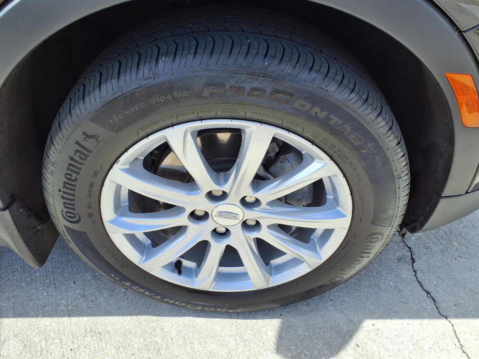 Certified 2023 Cadillac XT4 Luxury w/ Cold Weather Package image 7