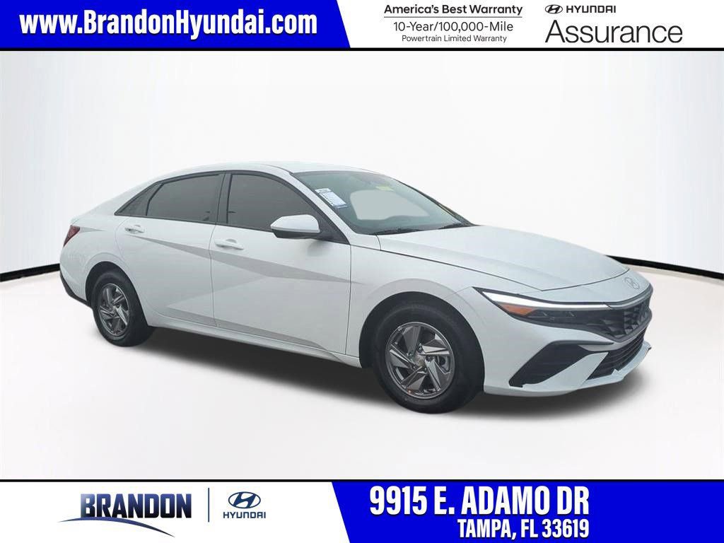 New 2026 Hyundai Elantra SE image 1