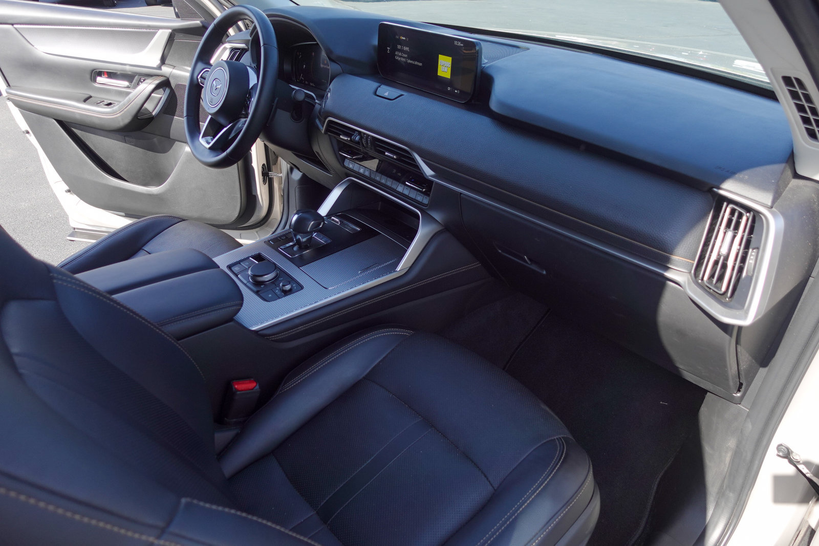 Certified 2024 MAZDA CX-90 Plug-In Hybrid w/ Preferred AWD/4WD image 13