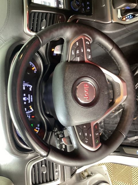 Used 2017 Jeep Grand Cherokee Summit image 28