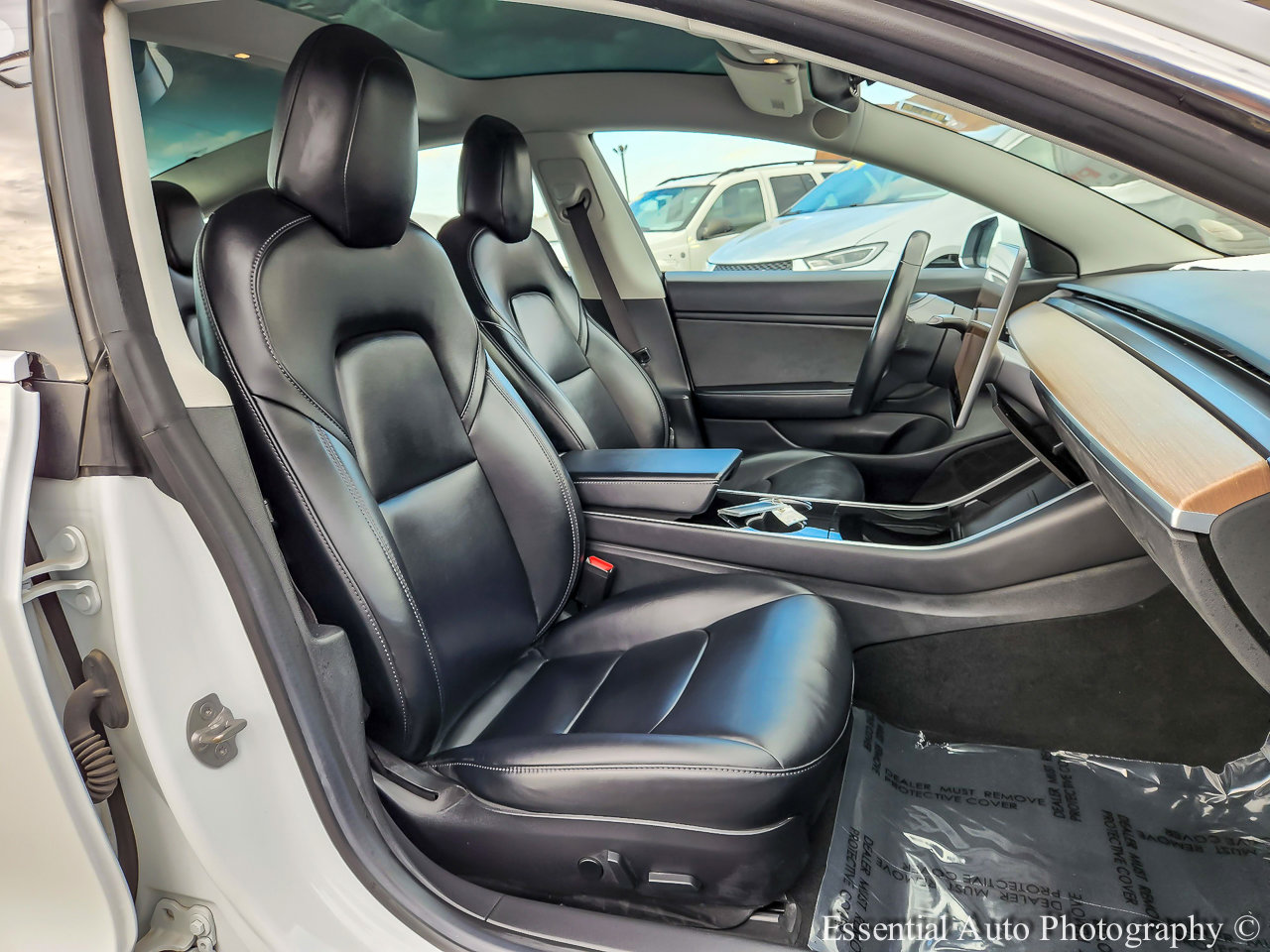 Used 2018 Tesla Model 3 Long Range RWD image 32