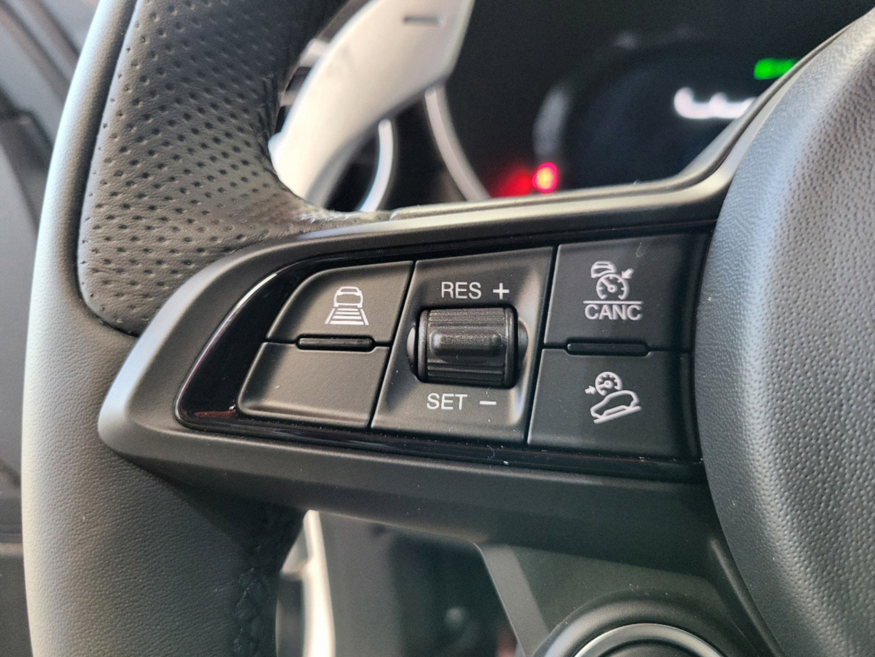 New 2025 Alfa Romeo Stelvio Sprint AWD/4WD image 46