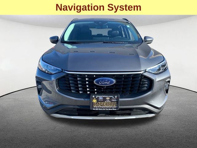 Used 2024 Ford Escape Platinum image 4