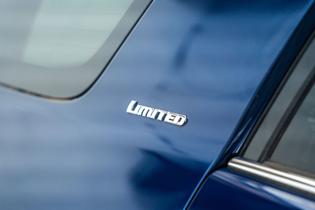 Used 2020 Toyota 4Runner Limited AWD/4WD image 18