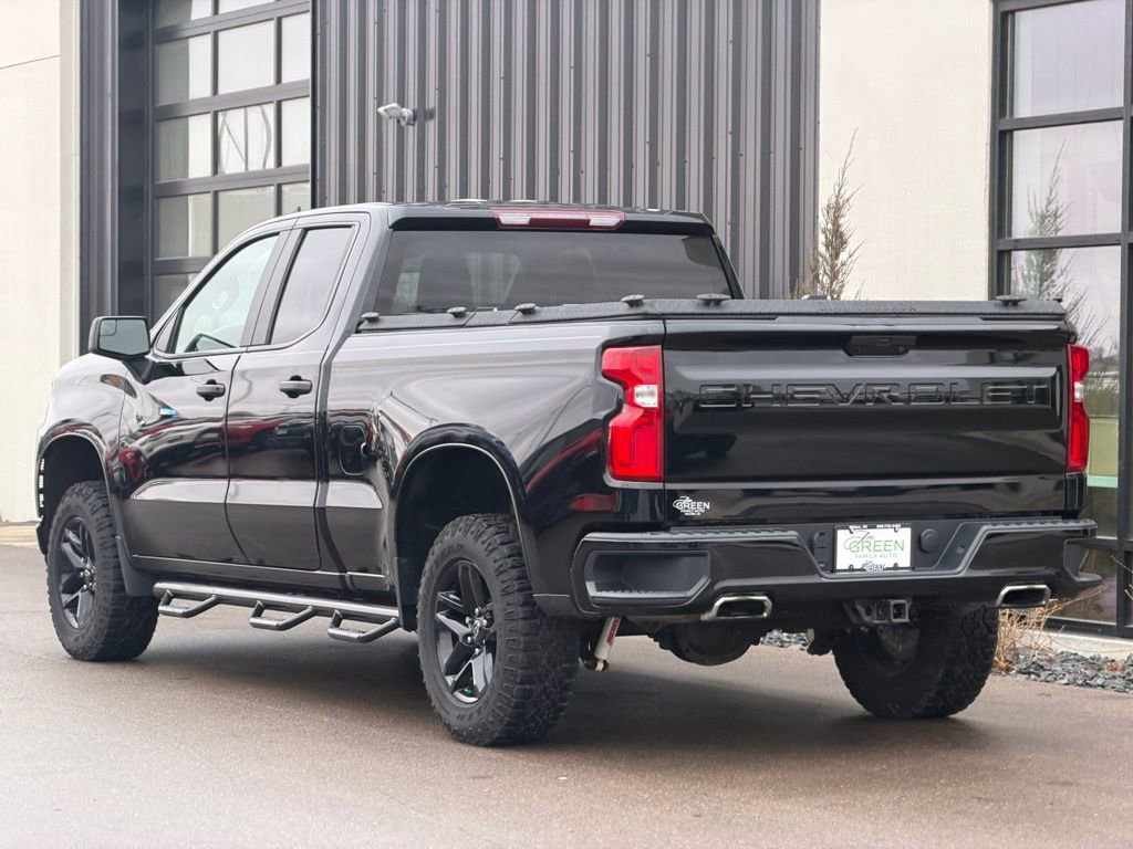 Used 2020 Chevrolet Silverado 1500 Custom Trail Boss w/ Custom Convenience Package image 3