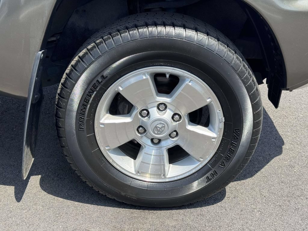 Used 2013 Toyota Tacoma 4x4 Double Cab w/ TRD Sport Pkg image 26