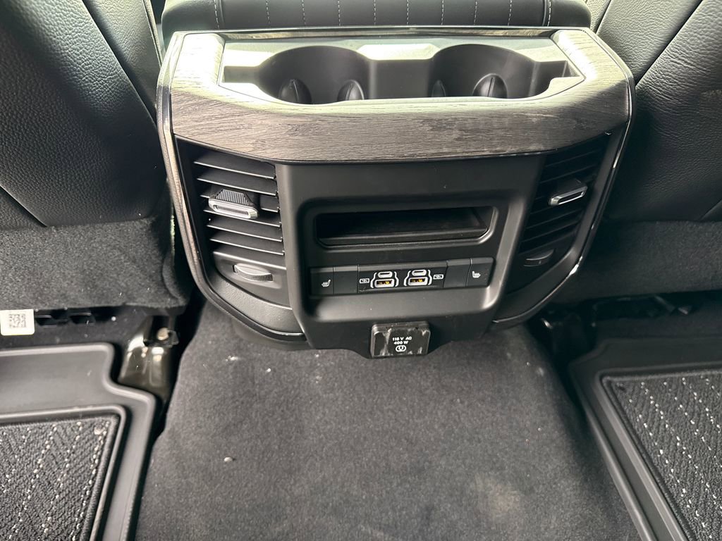 New 2026 RAM 2500 Limited AWD/4WD image 13
