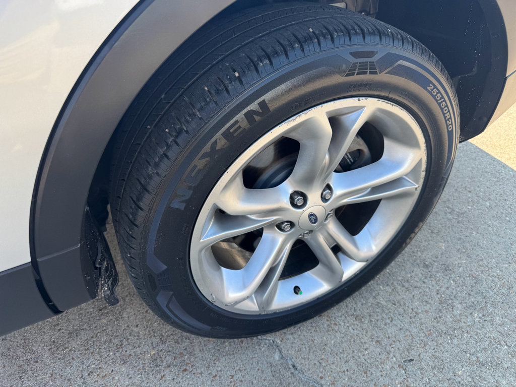 Used 2014 Ford Explorer Limited image 10