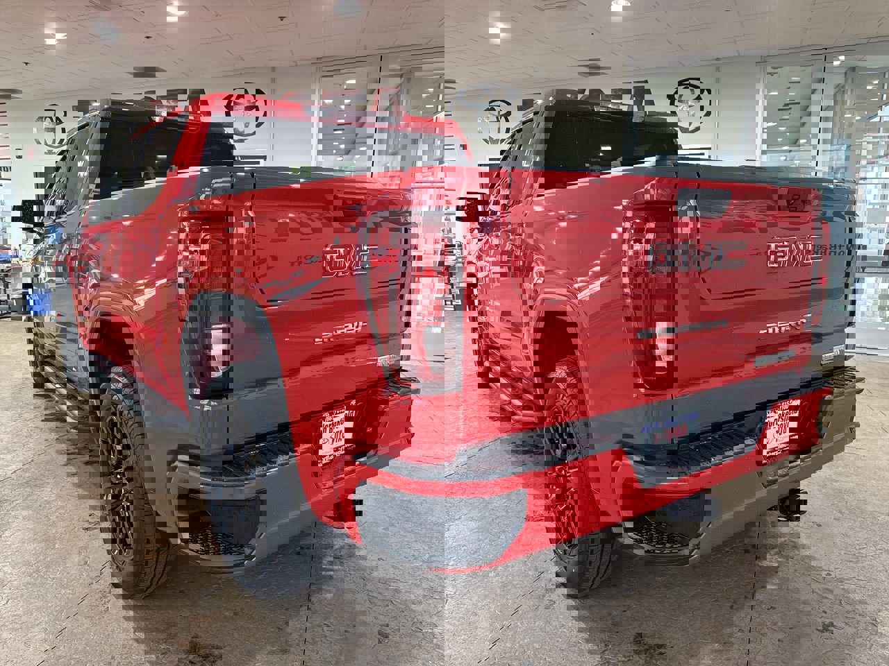 Used 2022 GMC Sierra 1500 Elevation image 8