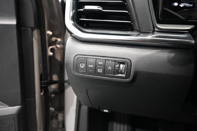 New 2027 GMC Terrain Elevation w/ Elevation Premium Package AWD/4WD image 24