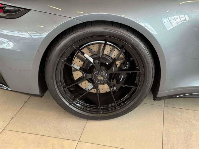 Used 2025 Porsche 911 Carrera GTS RWD image 10