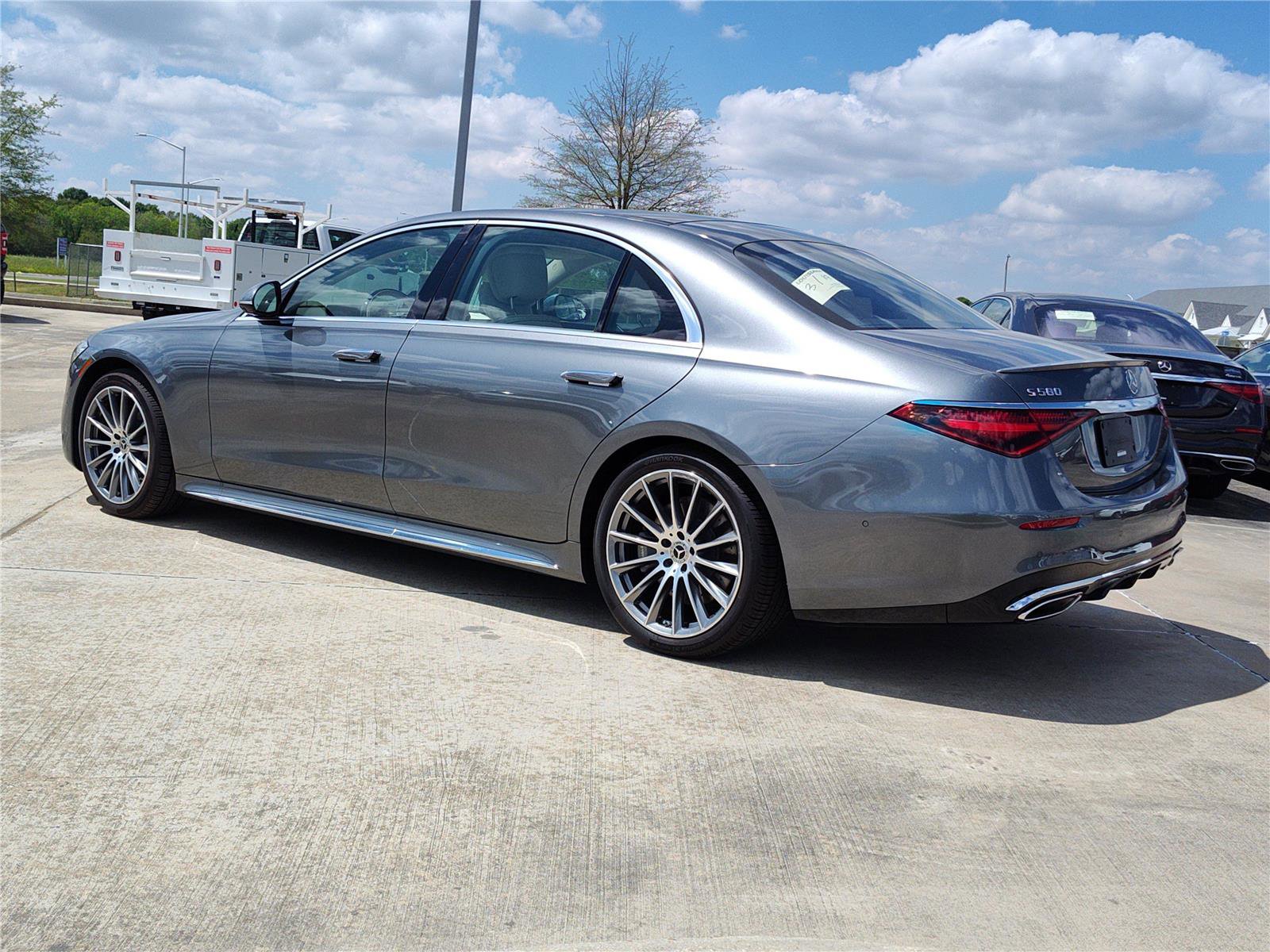 New 2025 Mercedes-Benz S 580 4MATIC Sedan image 4