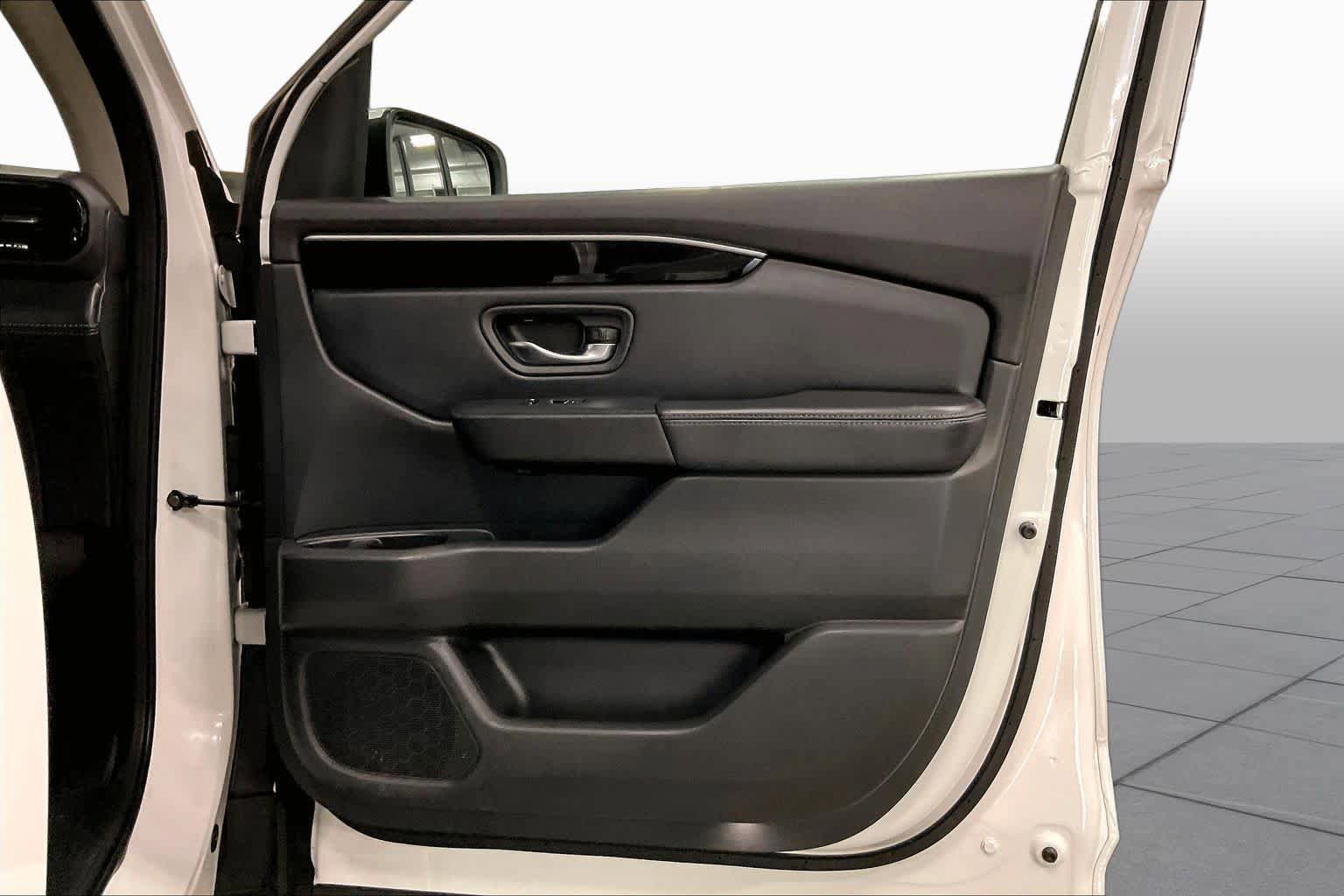 Used 2023 Honda Pilot Touring image 23