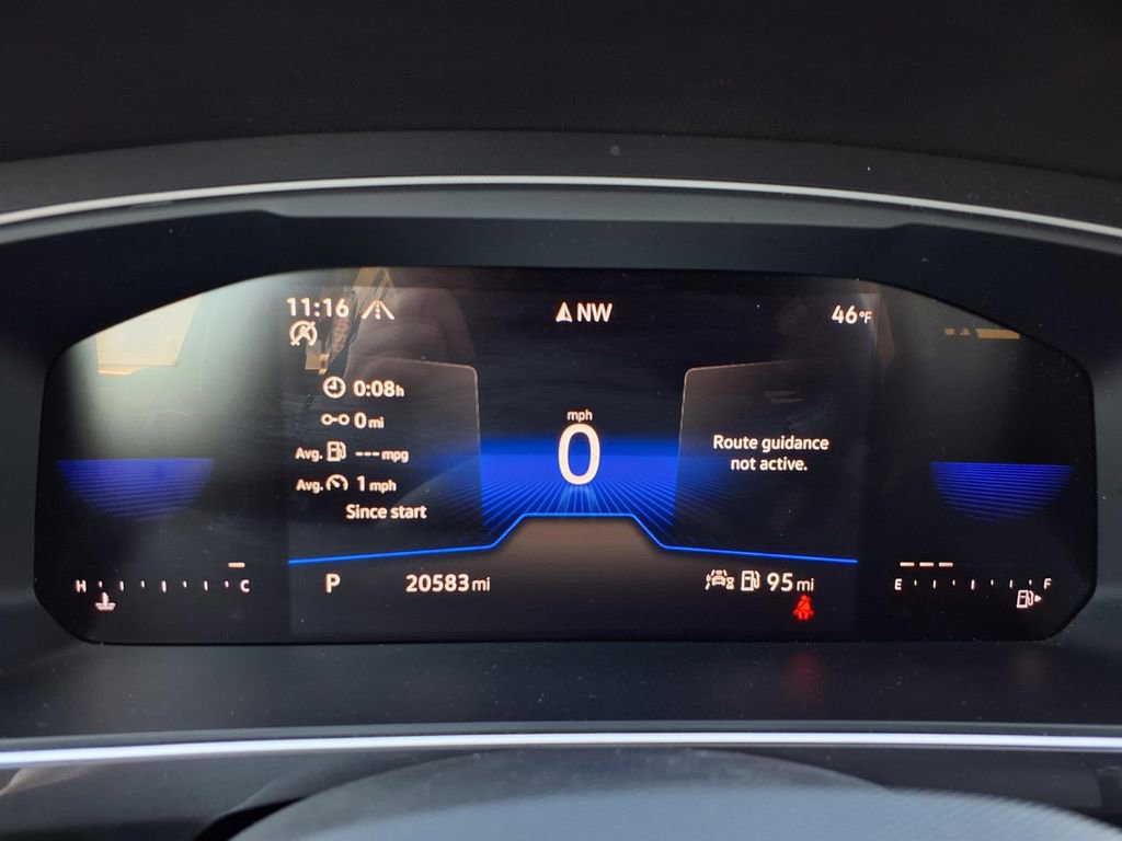 Used 2024 Volkswagen Tiguan SE image 9