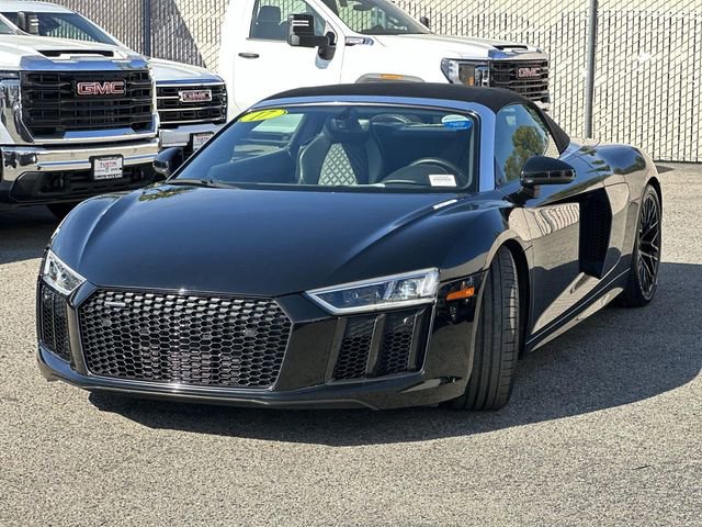 Used 2017 Audi R8 V10 w/ Carbon Exterior Package image 8
