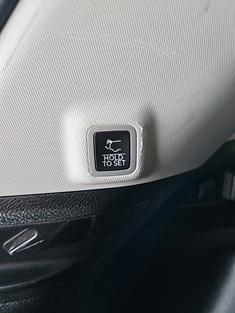 Used 2024 Jeep Grand Cherokee Limited image 20