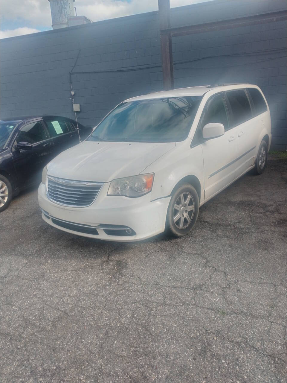 Used 2011 Chrysler Town & Country Touring