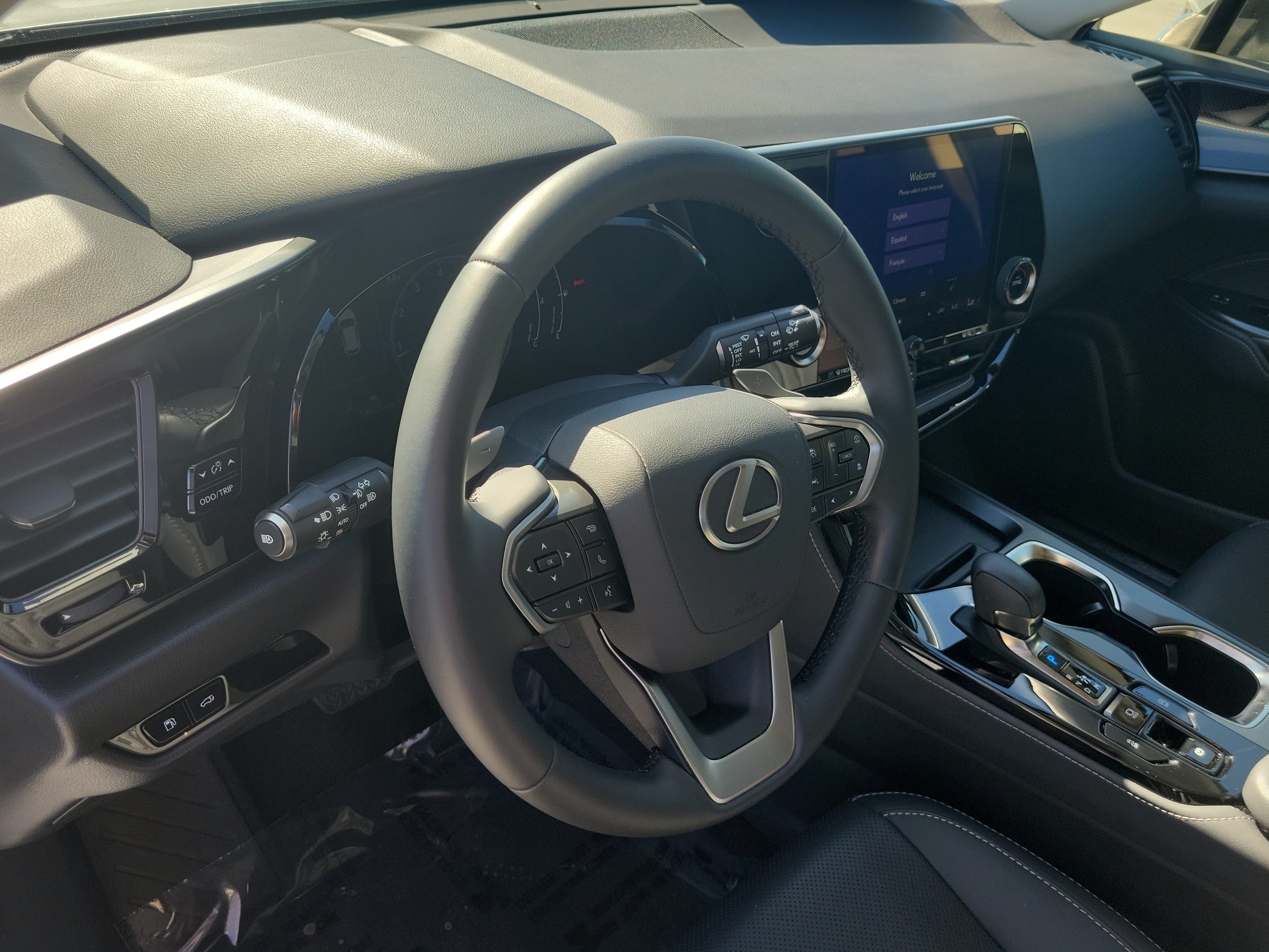Used 2024 Lexus NX 250 FWD w/ Towing Package (2000 Lbs) image 22