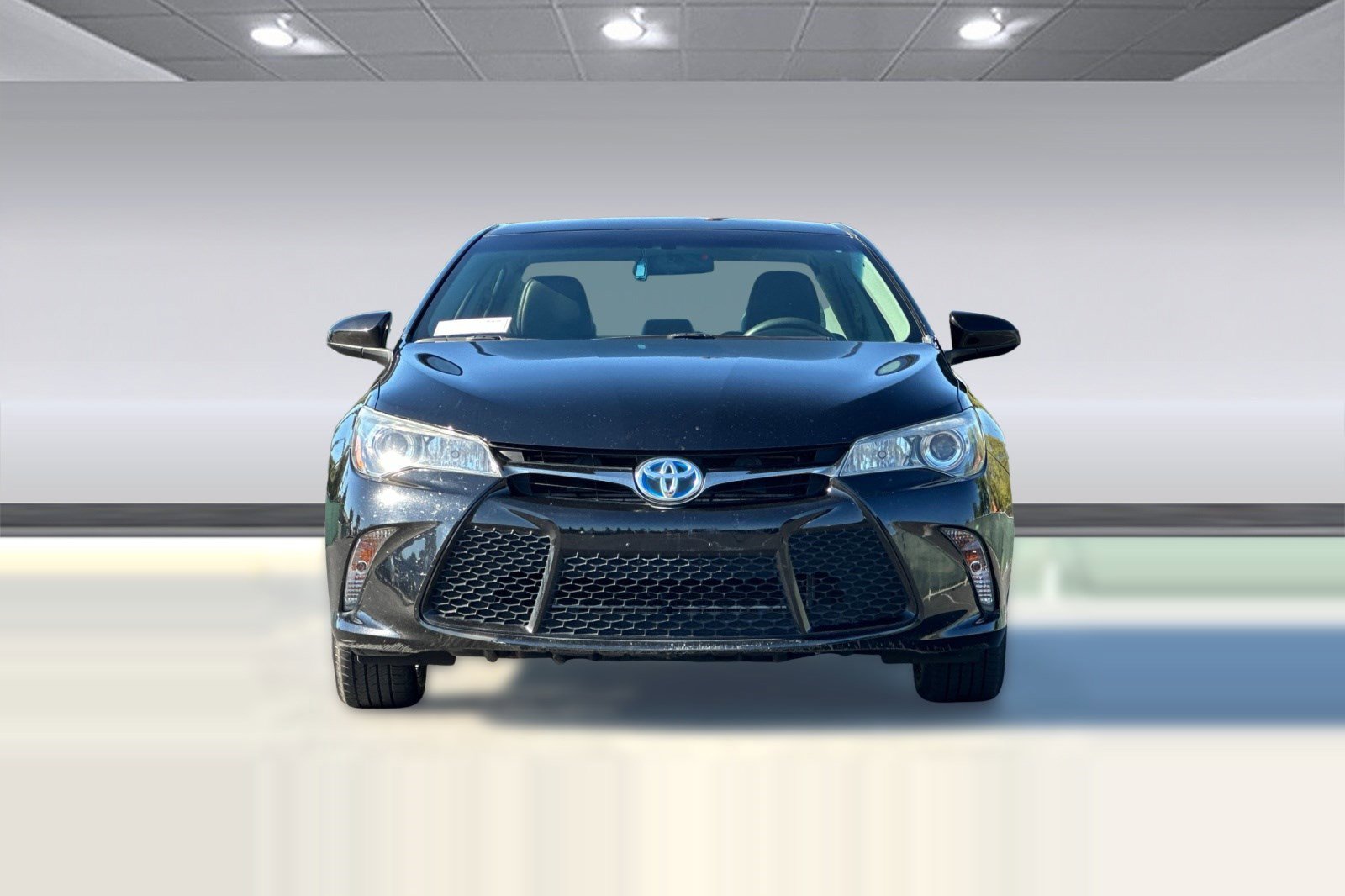 Used 2016 Toyota Camry SE image 5