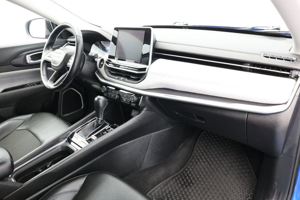 Used 2022 Jeep Compass Latitude w/ Convenience Group image 21