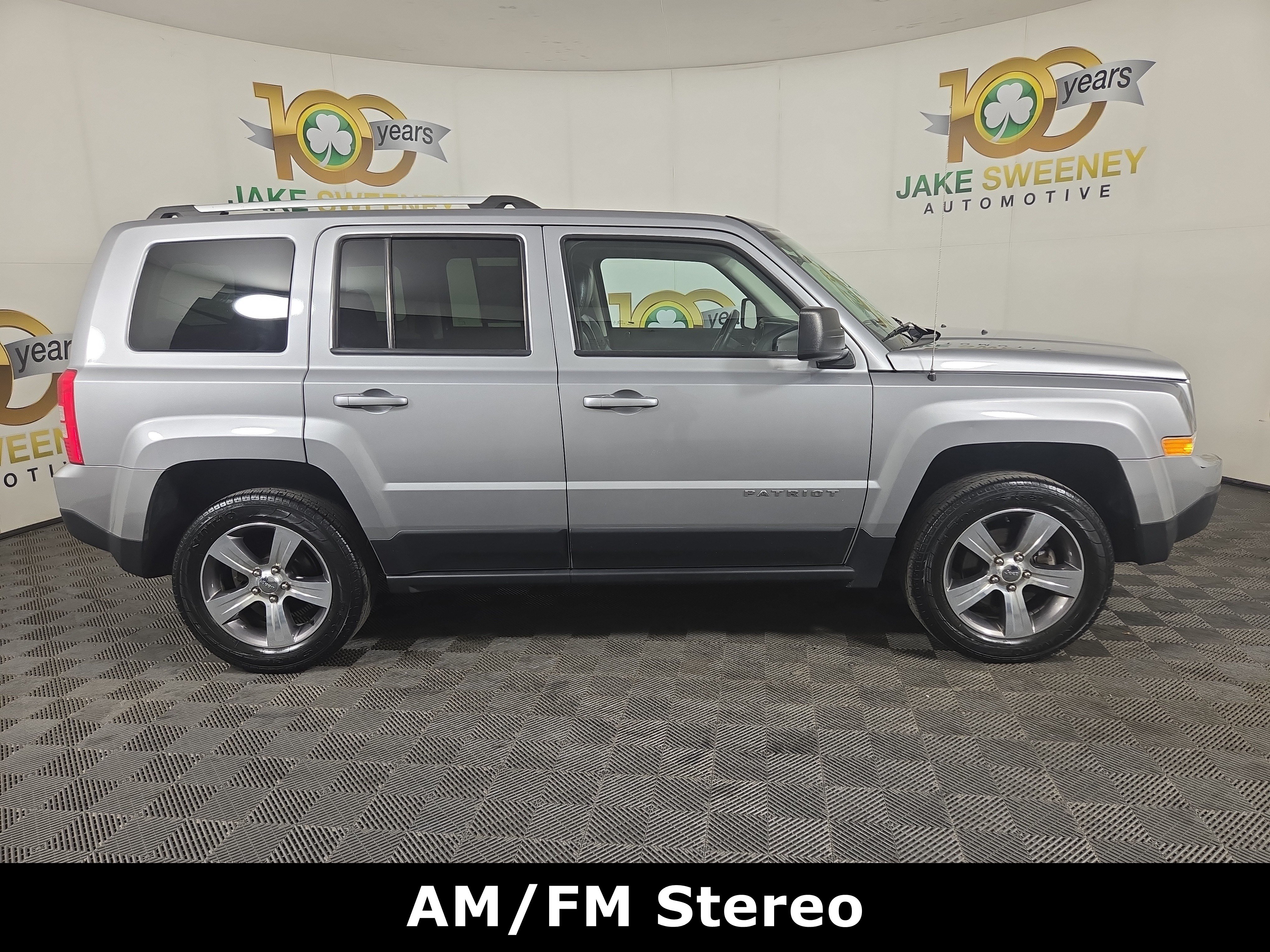 Used 2017 Jeep Patriot High Altitude AWD/4WD image 11