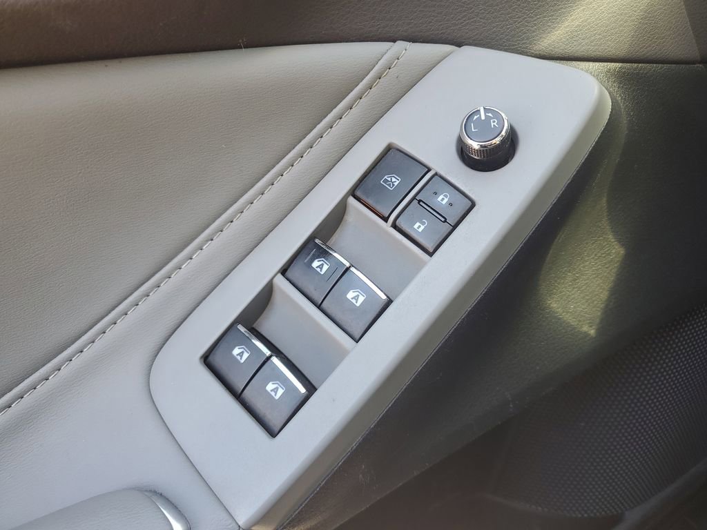 Used 2019 Toyota Avalon XLE image 23