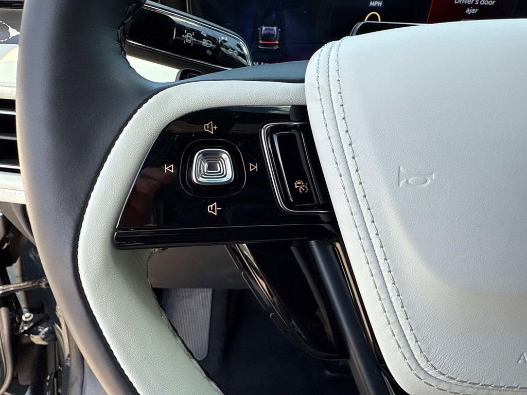 New 2025 Lincoln Aviator Black Label image 31