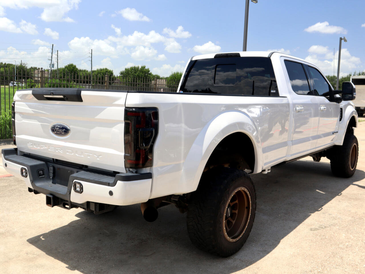 Used 2017 Ford F350 Lariat w/ Lariat Ultimate Package image 6