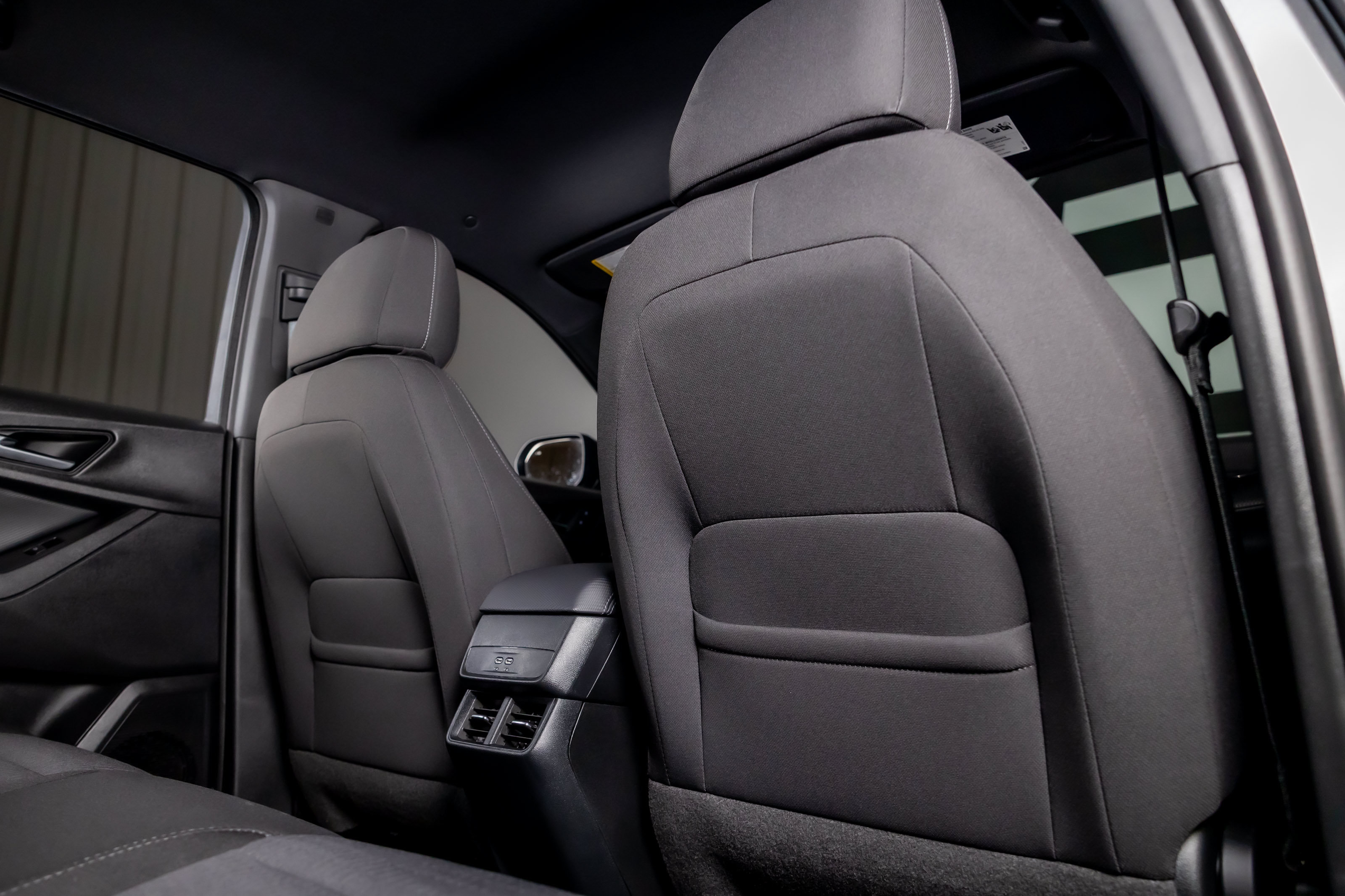 Used 2025 Chevrolet Equinox LT FWD image 25